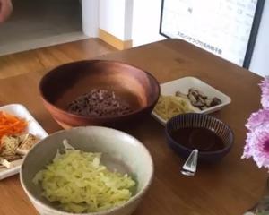 低脂五谷米韩式拌饭的做法 步骤4