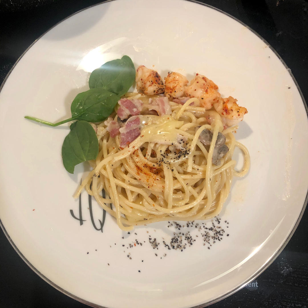 蒜香奶油虾仁意面