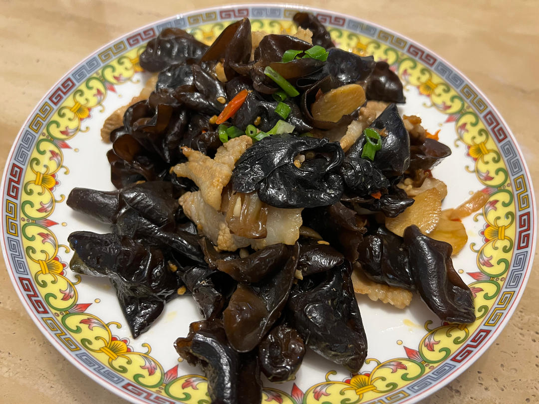 超简单家常木耳炒肉