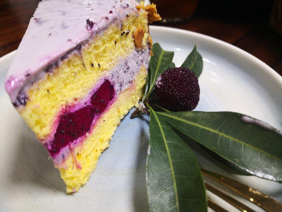 杨梅酸奶火龙果戚风慕斯