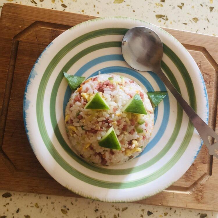 火腿蛋炒饭(两人份)