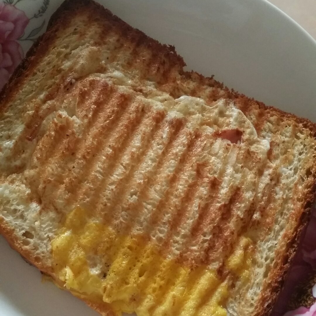 吐司煎蛋