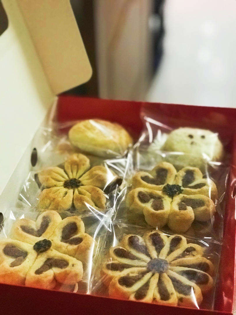 豆沙菊花酥
