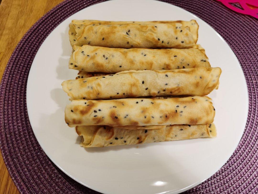 鸡蛋卷，平底锅就能做，酥到掉渣