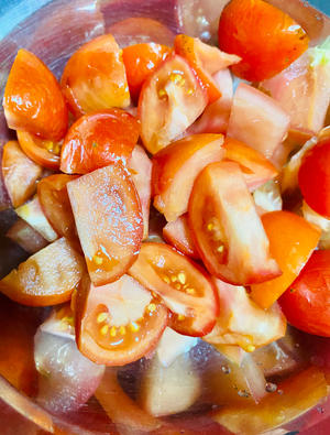 【家常菜】番茄土豆焖牛肉沫的做法 步骤2