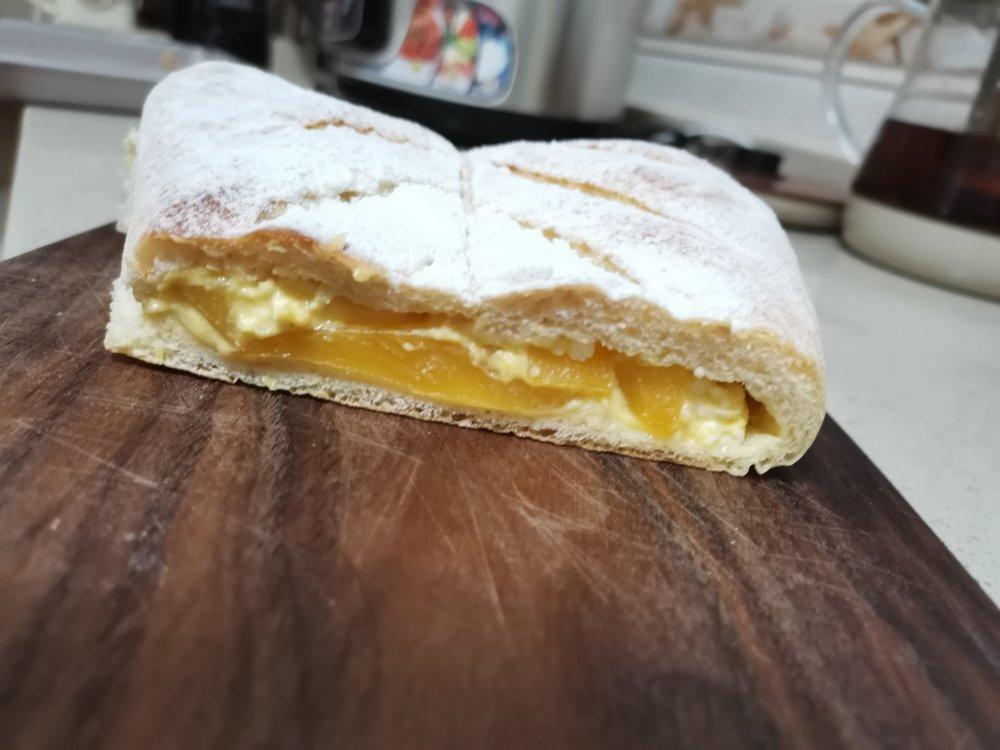 全麦版芒果乳酪欧包