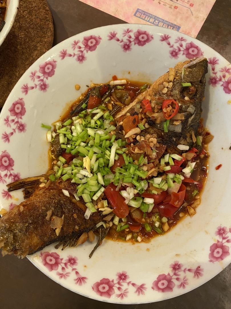 崽崽cq做的川味泡椒鲫鱼