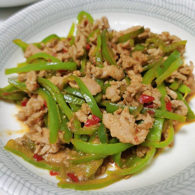 巨下饭的青椒炒肉丝