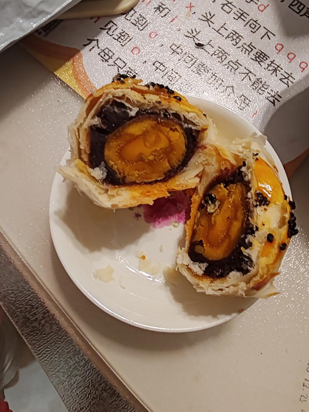 超简单 免揉 酥掉渣的蛋黄酥(超详细附全程视频)不破酥『万能酥皮』