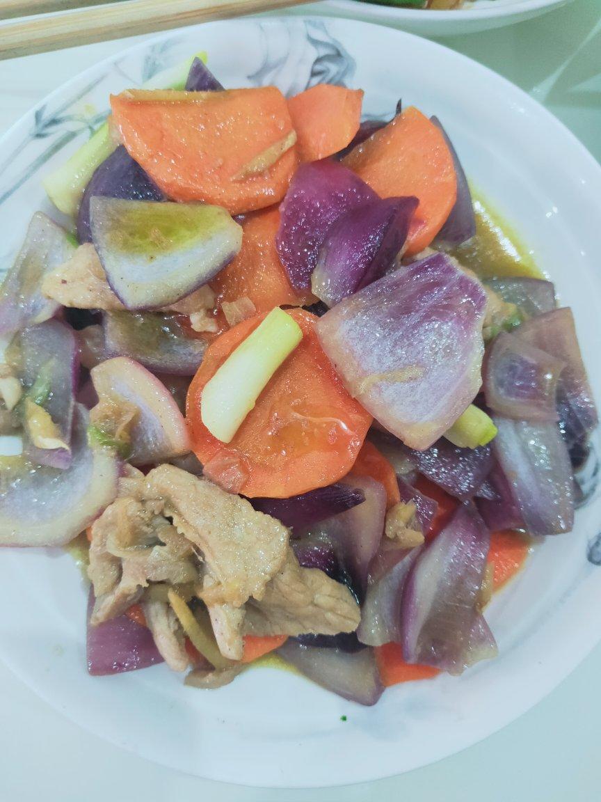 下饭菜：洋葱青椒炒肉片