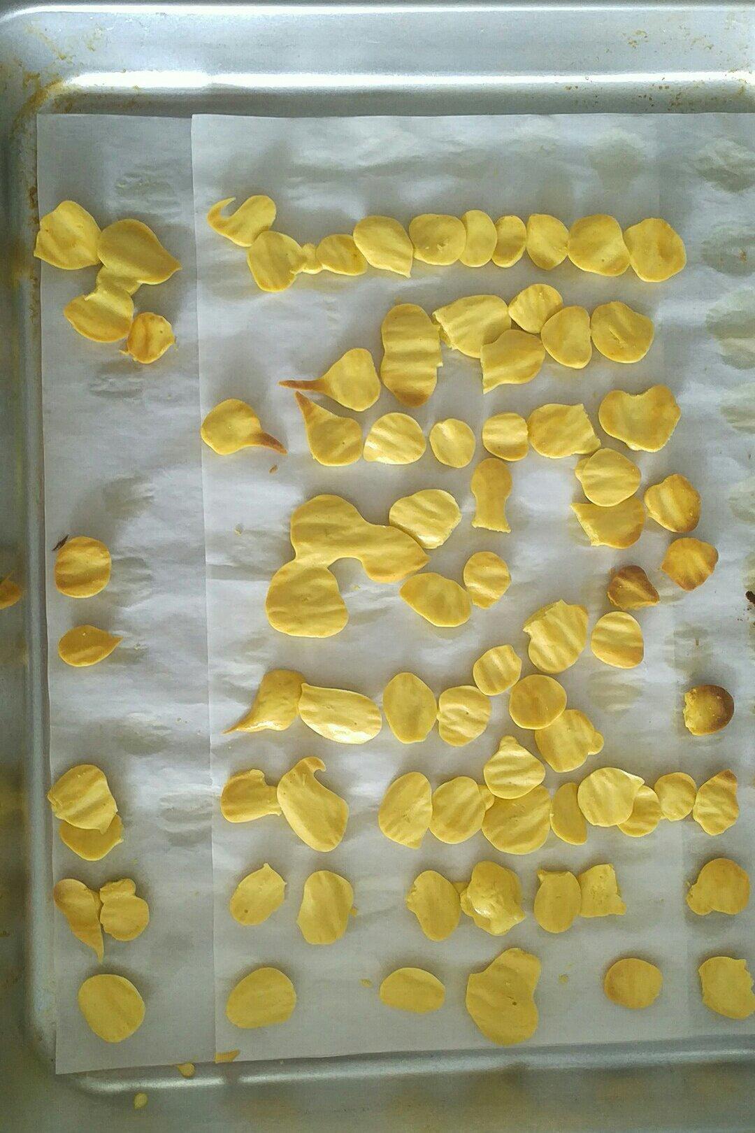 入口即化的无添加蛋黄溶豆