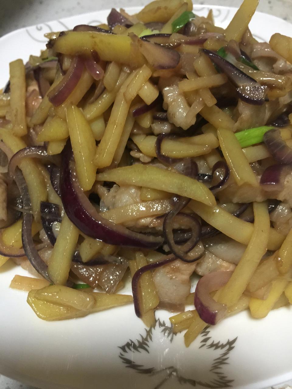 洋葱土豆炒肉