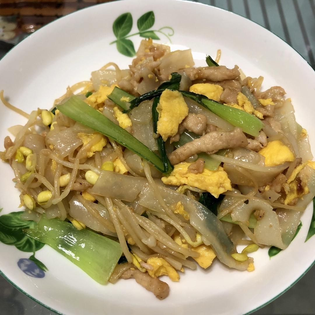 路边摊的炒河粉
