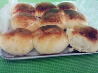 大人小孩都爱不释口的【蜂蜜牛奶小餐包】