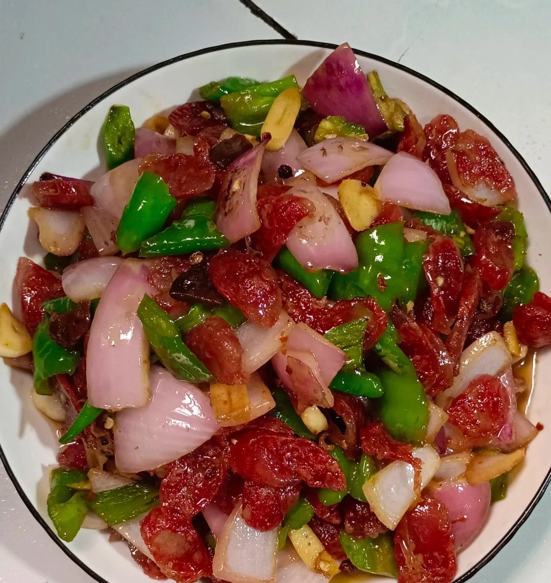 广式腊肠炒洋葱青椒