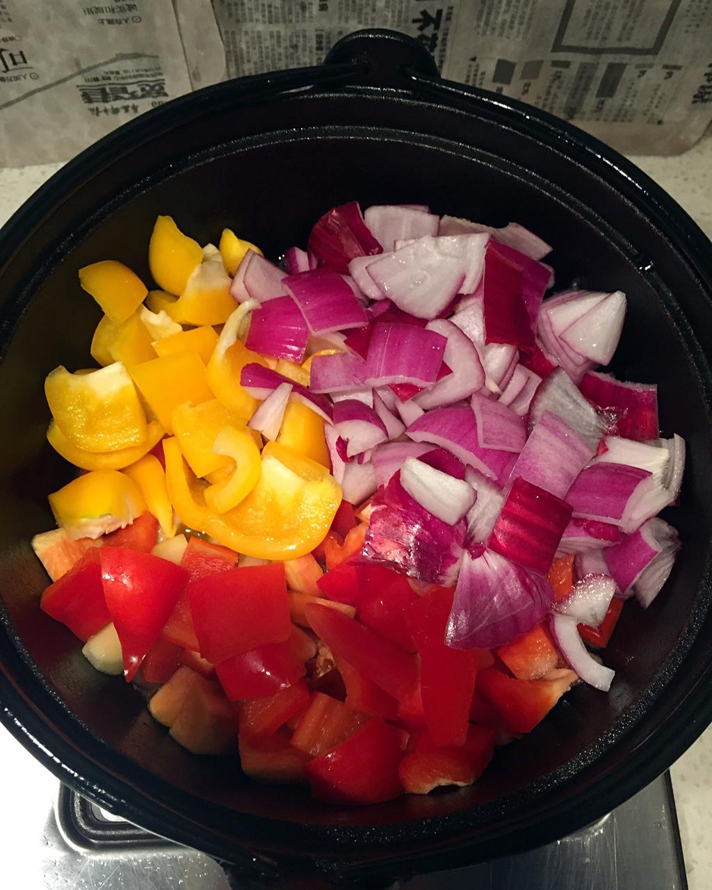 堂妈教你三汁鸡翅焖锅