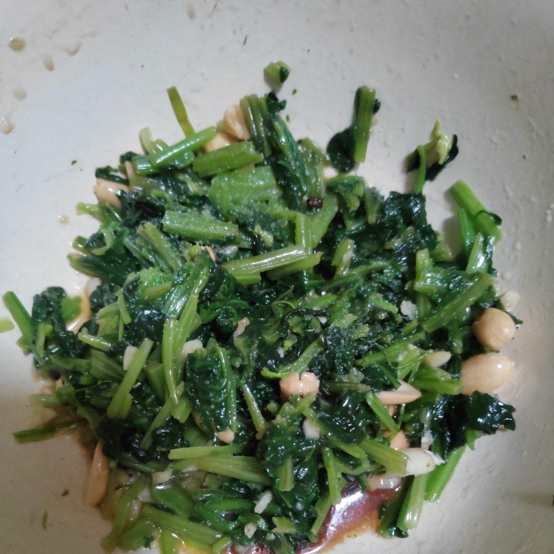 凉拌菠菜(家传秘方)