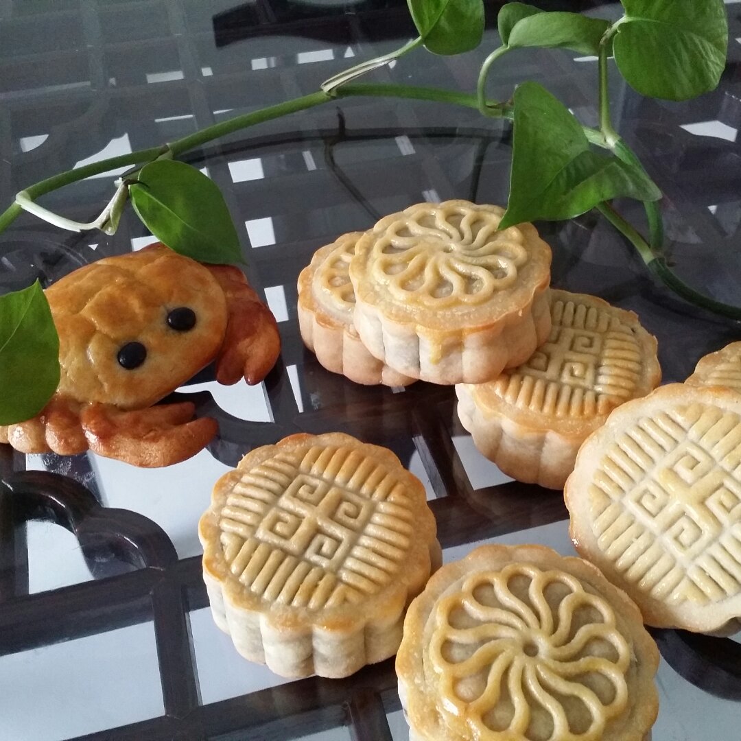 广式莲蓉（豆沙）蛋黄月饼（超详细步骤）