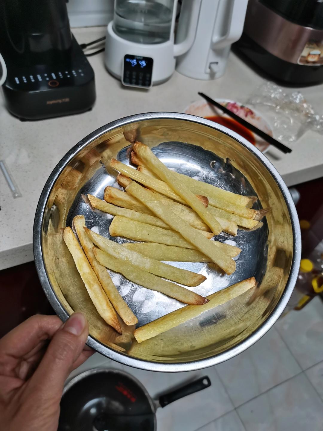 0失败！超简单！很省油！空气炸锅版薯条，现做现吃哦