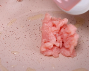 12月+宝宝辅食：洋葱圈煎蛋饼的做法 步骤5