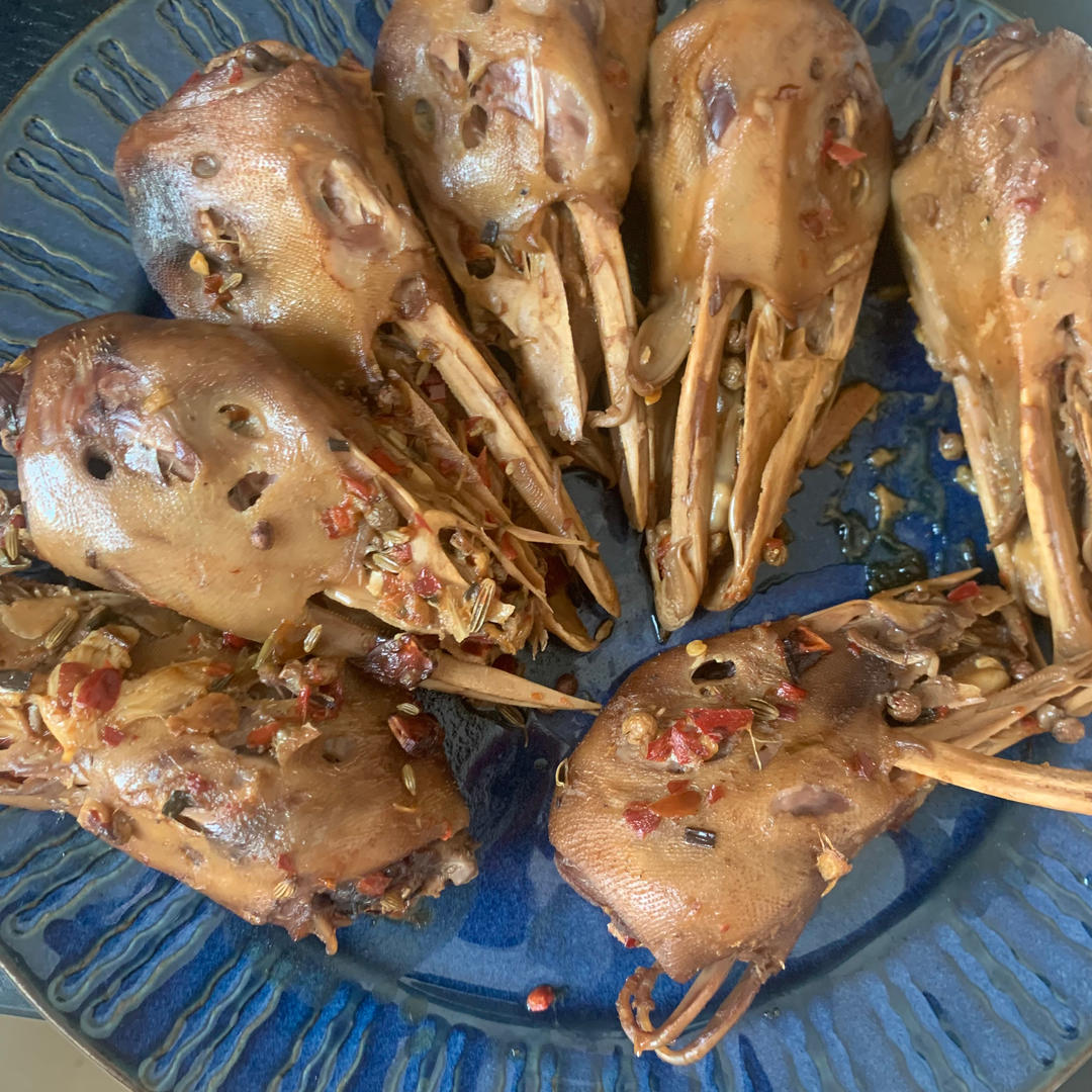 秘制鸭头、鸭舌（超过周黑鸭、绝味鸭脖）