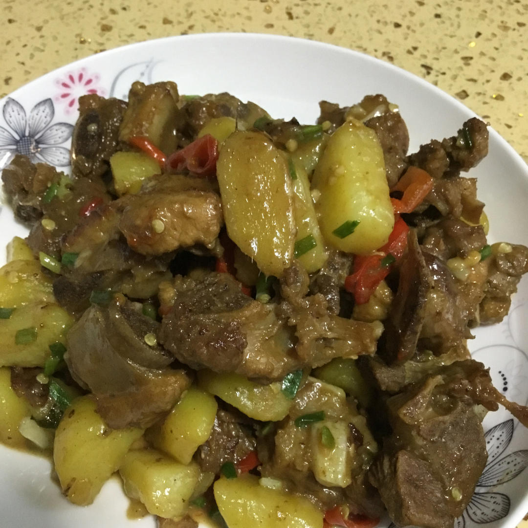 红烧排骨土豆
