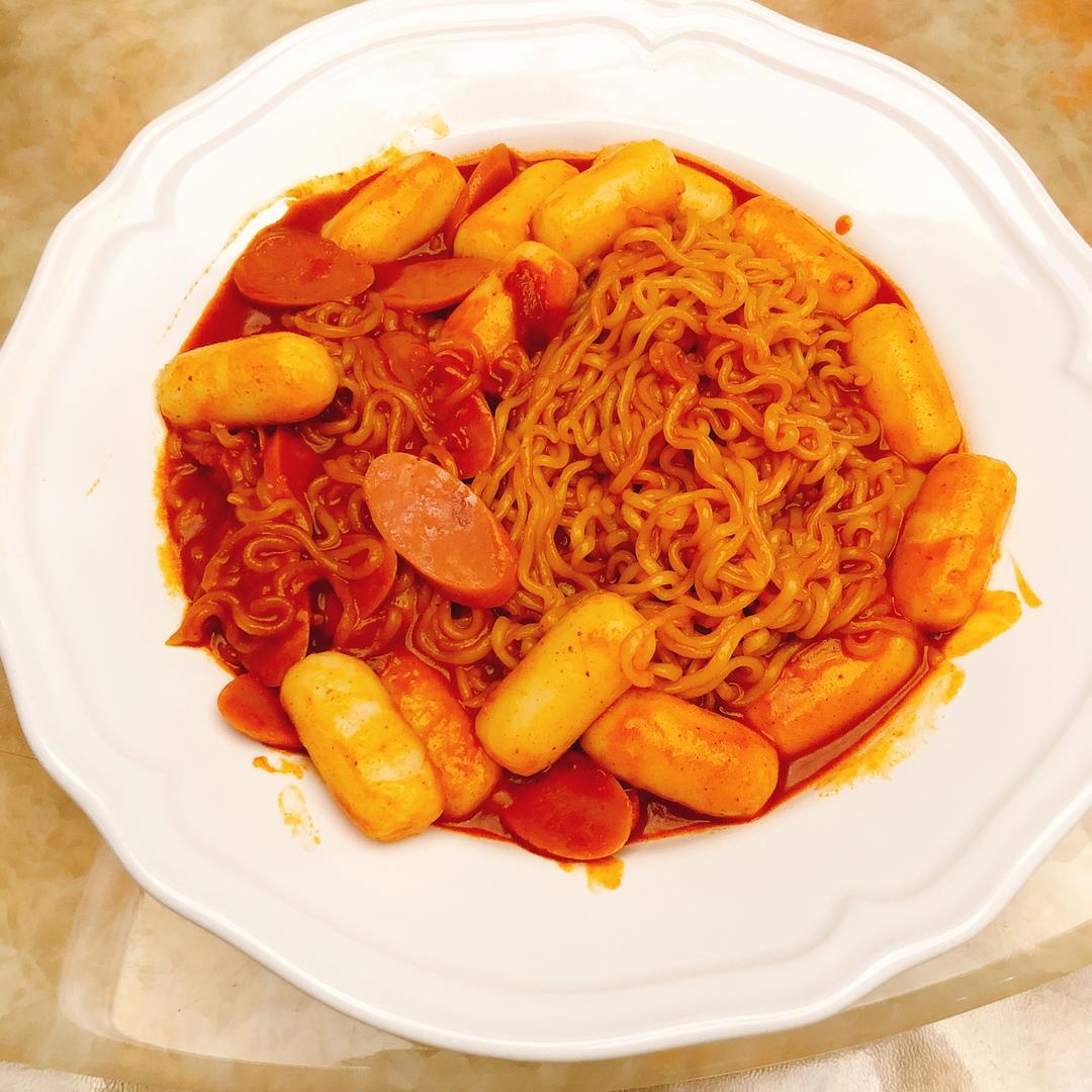 littlestupidcamille做的辛拉面炒年糕