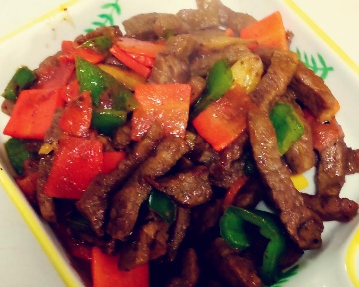 尖椒炒牛柳