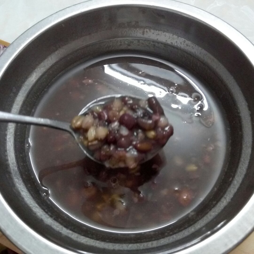 去湿养生红豆薏米双麦粥