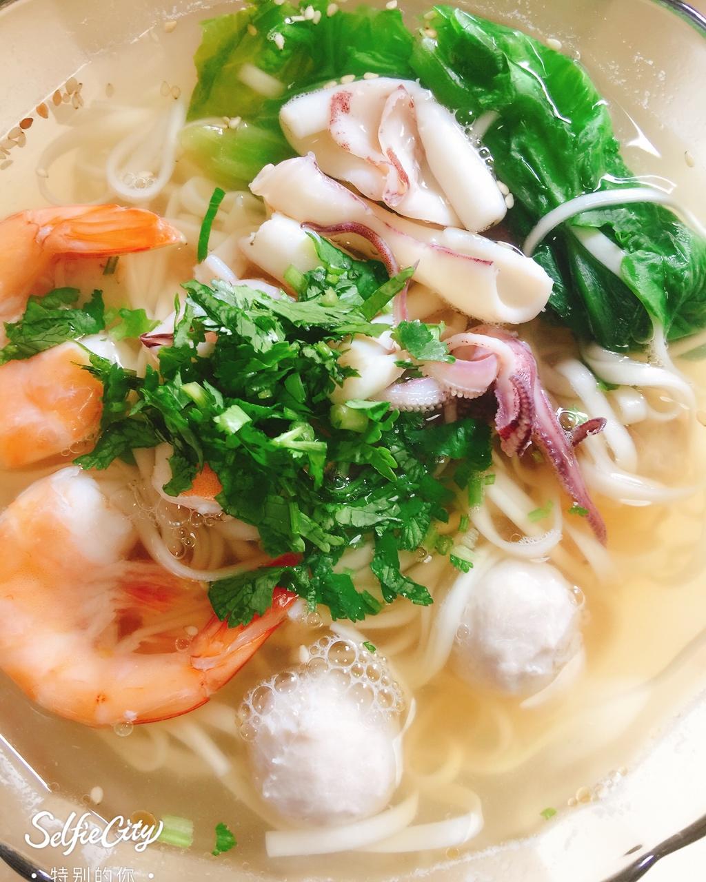 手机用户3337_4q38做的海鲜面