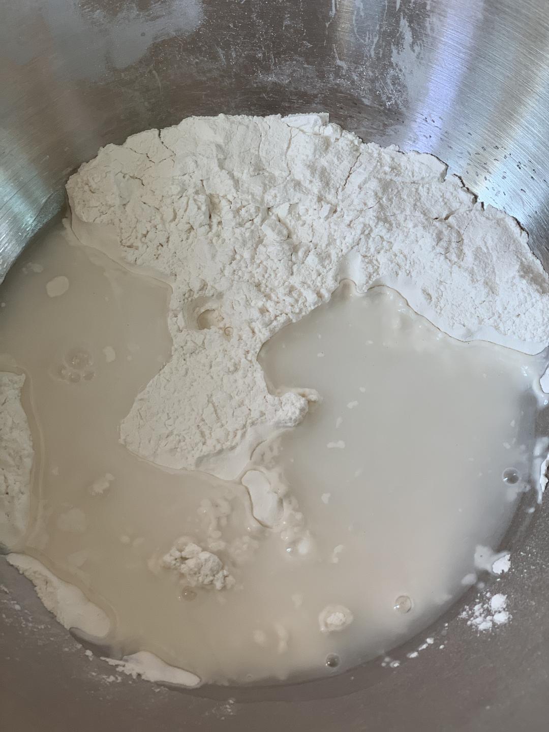 纯奶手撕吐司的做法 步骤1