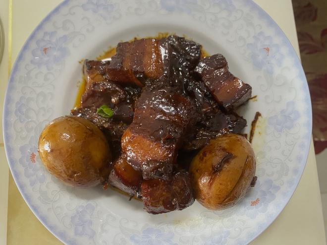 家常红烧肉-好吃哭了 有一种上海菜的感觉 新手可以上手 拿手大菜做起来的做法
