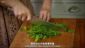 《巴黎私厨》春季炖羊肉配薄荷酱的做法 步骤10