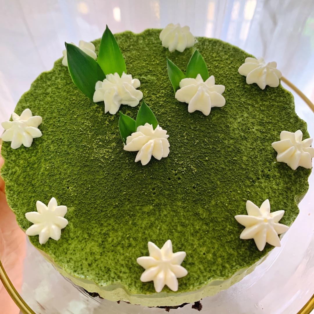 抹茶酸奶慕斯蛋糕