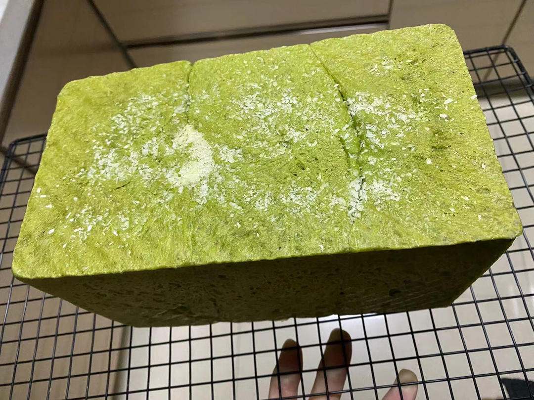 菠菜椰蓉吐司