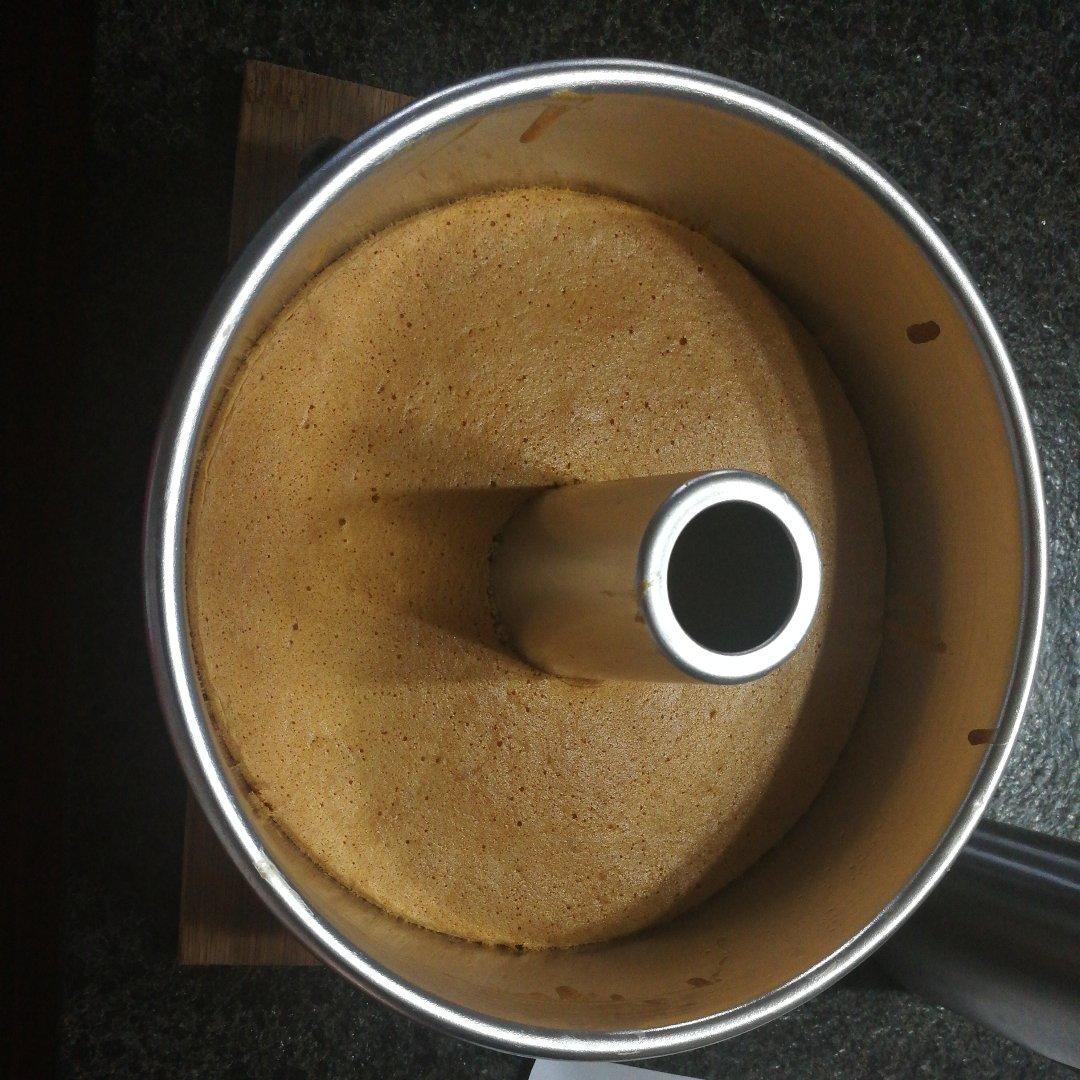 烤箱做蛋糕（戚风蛋糕的做法）