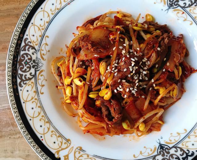 泡菜豆芽炒牛肉🥩Stir-fried Beef with Kimchi & Bean Sprouts的做法