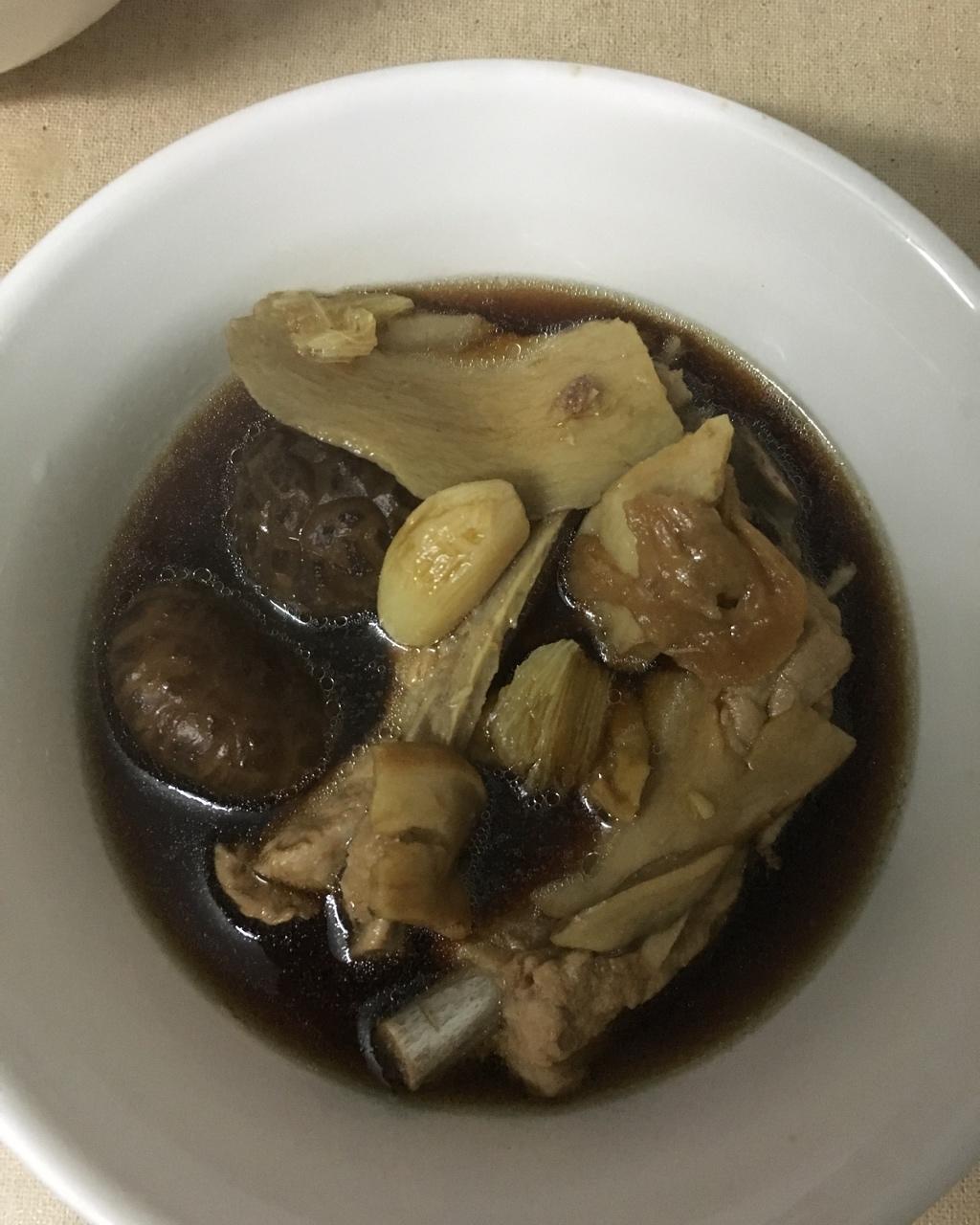 马来西亚肉骨茶（丰富配料版）