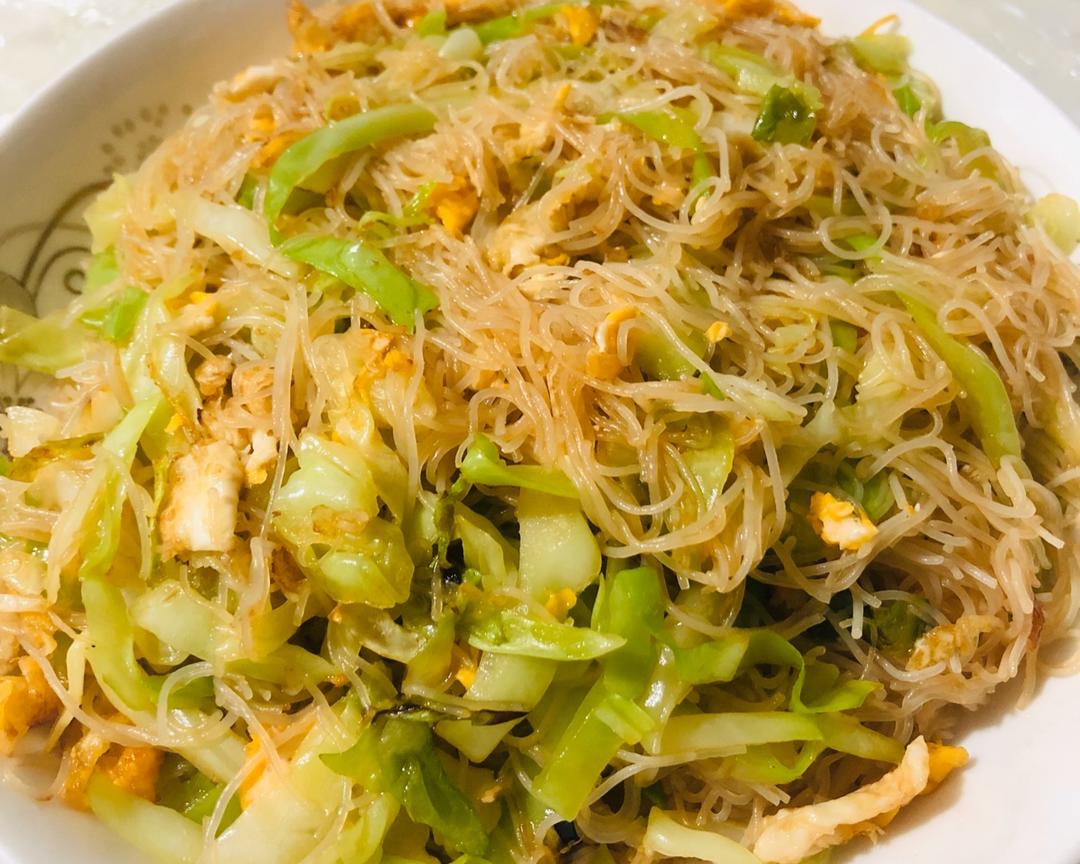 包菜炒粉丝的做法