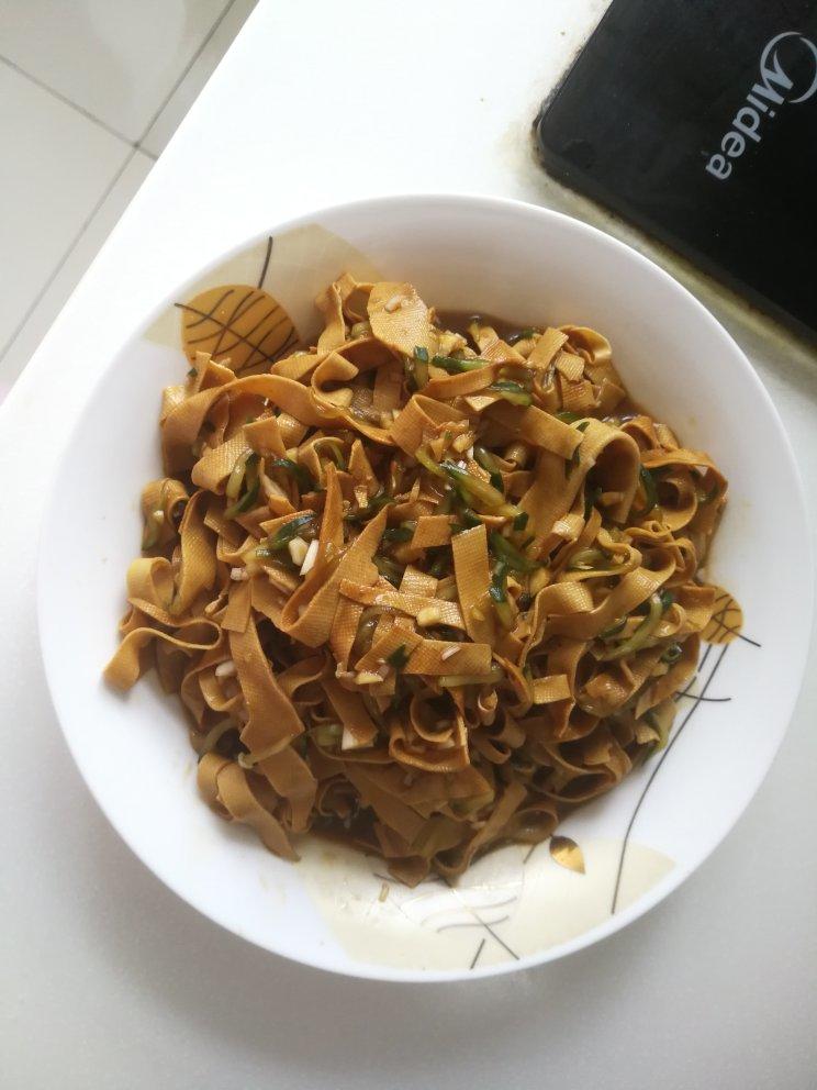 凉拌干豆腐丝