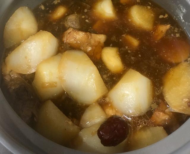 萝卜炖羊排汤的做法