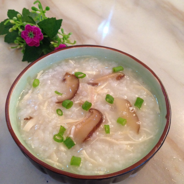 miss图做的香菇鸡肉粥
