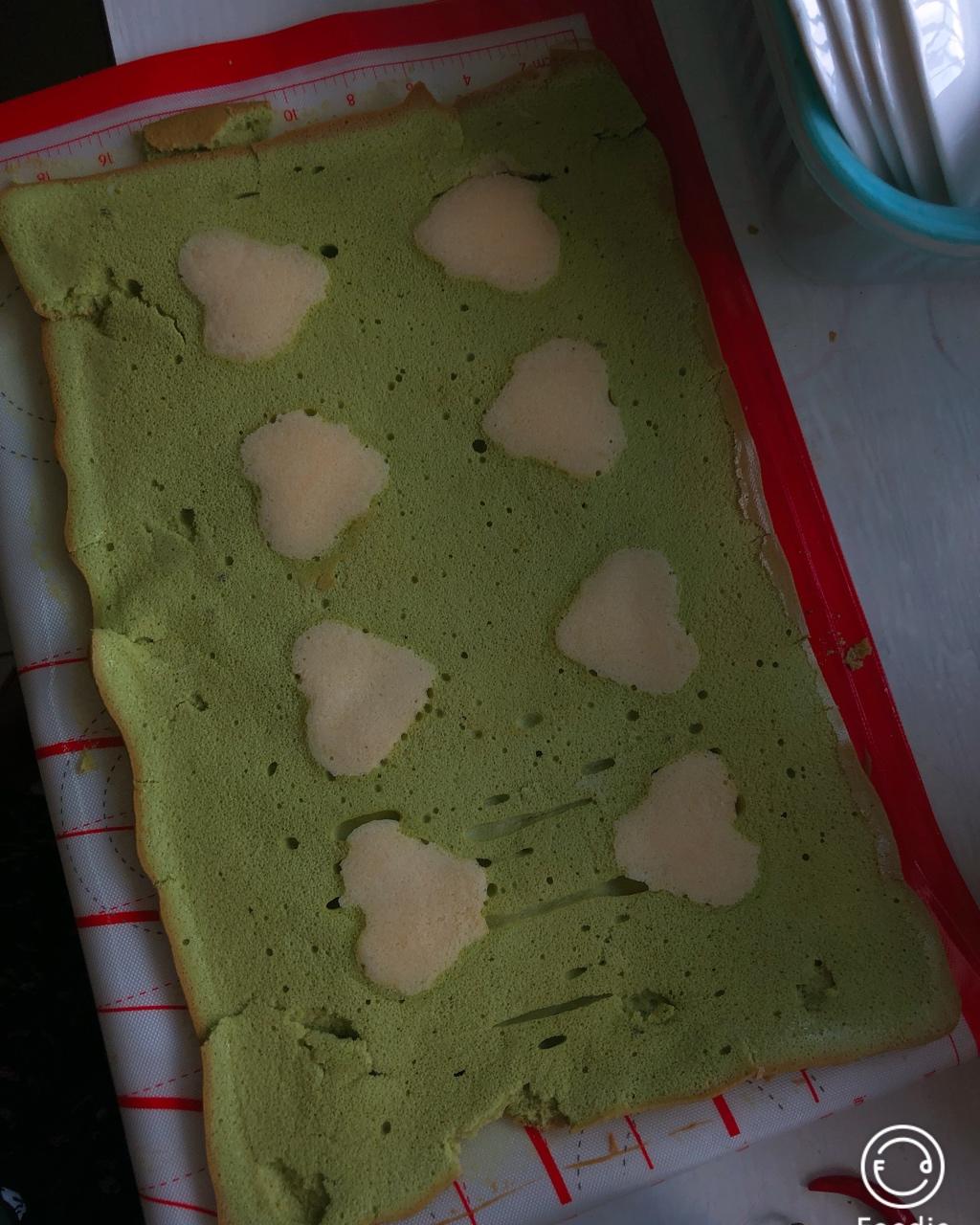 抹茶戚风蛋糕卷