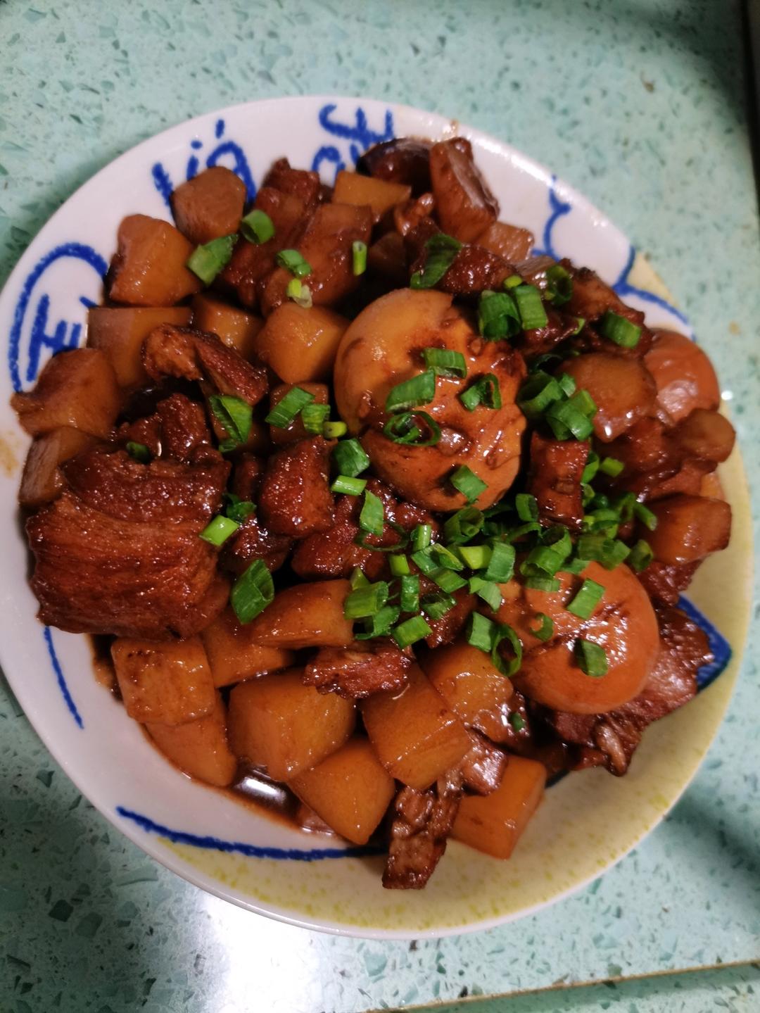 红烧肉炖土豆（丝毫不腻）