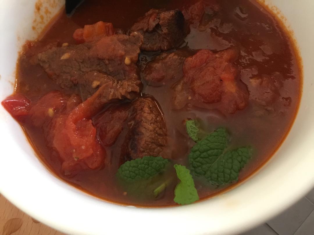 番茄炖带骨牛腩—Staub珐琅铸铁锅