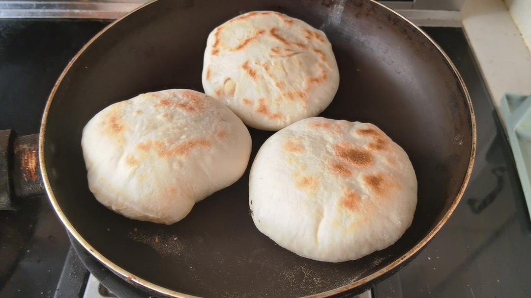 空心馍（肉夹馍）