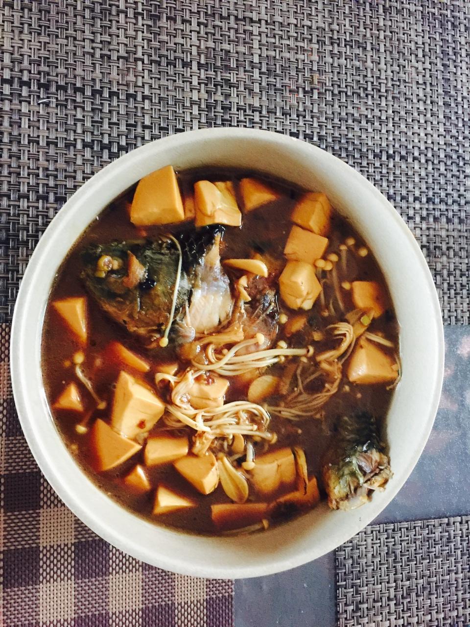 红烧鲫鱼