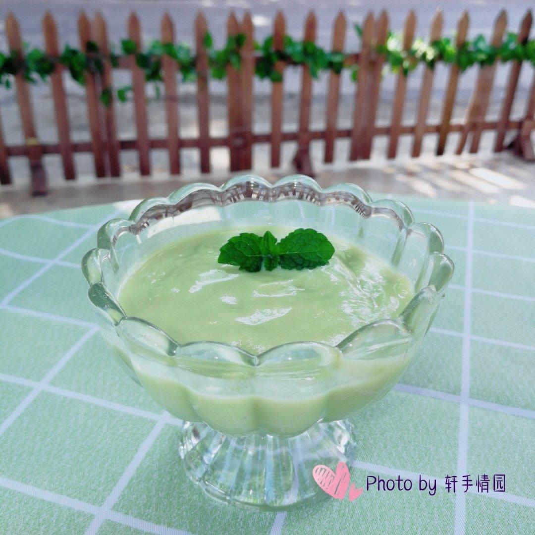 牛油果香蕉奶昔