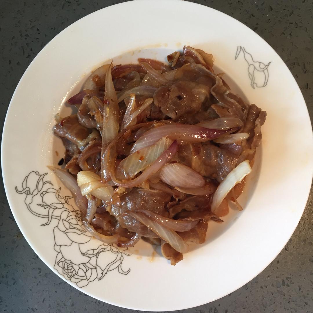 洋葱炒牛肉