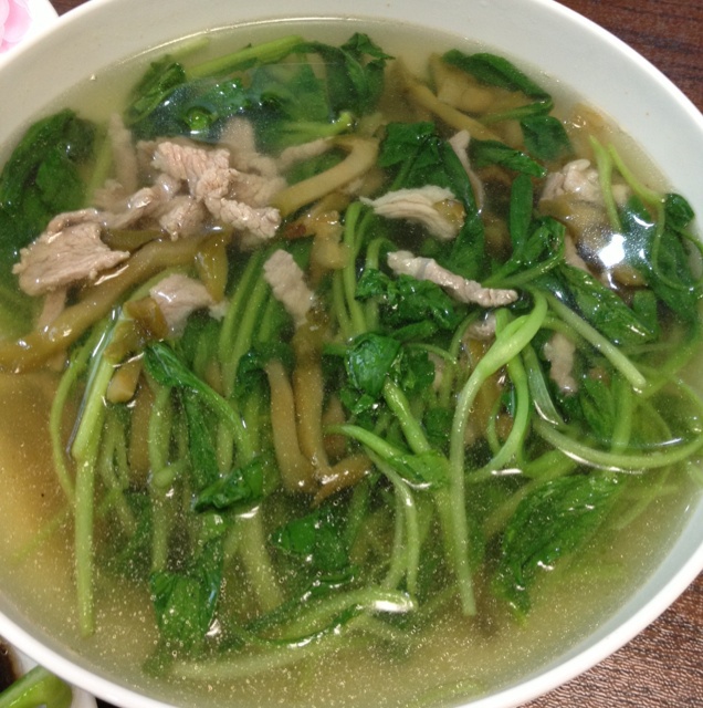 青菜榨菜肉丝汤